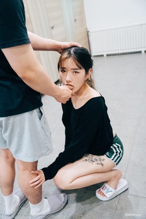  SonSon (손손) - Public Toilet - part 01